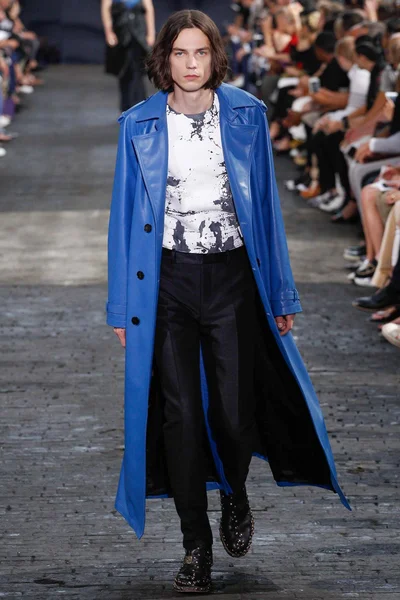 Look 21